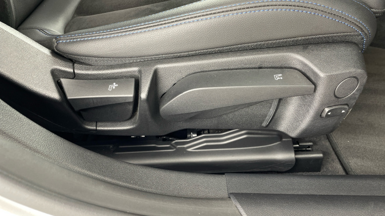 BMW i4 250kW eDrive40 M Sport 83.9kWh 5dr Auto Electric Hatchback